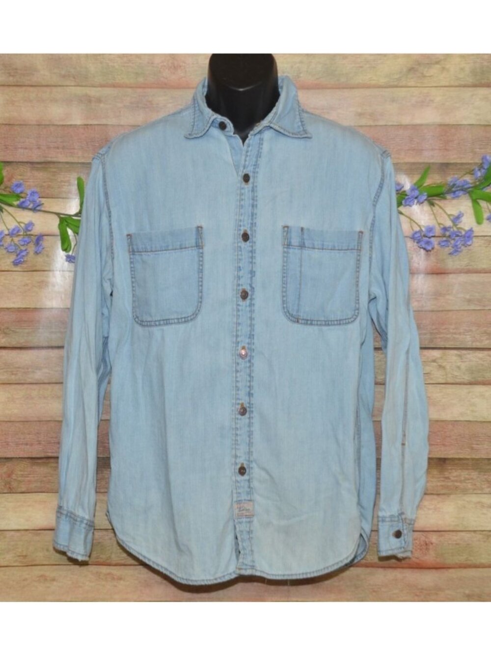 VTG Levi Strauss Long Sleeve Distressed Denim Shirt Mens M Light Wash Workwear